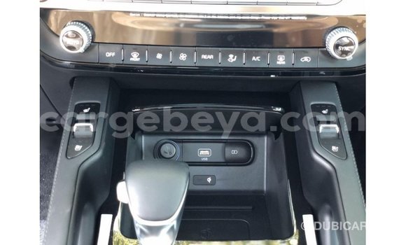 Buy Import Kia Carens White Car in Import - Dubai in Ethiopia Buy Import Kia Carens White Car in Import - Dubai in Ethiopia