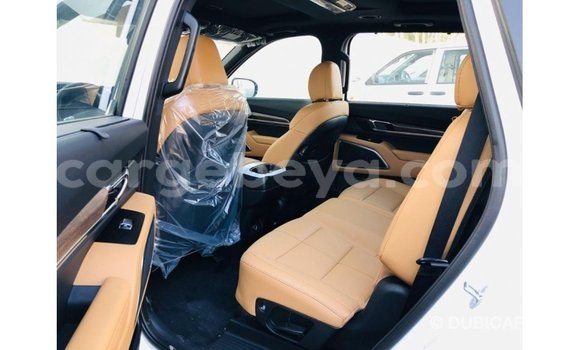 Buy Import Kia Carens White Car in Import - Dubai in Ethiopia Buy Import Kia Carens White Car in Import - Dubai in Ethiopia