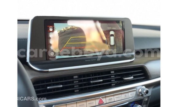 Buy Import Kia Carens White Car in Import - Dubai in Ethiopia Buy Import Kia Carens White Car in Import - Dubai in Ethiopia