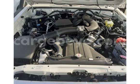 Acheter Import Voiture Toyota Land Cruiser Blanc à Import - Dubai, Ethiopie Acheter Import Voiture Toyota Land Cruiser Blanc à Import - Dubai, Ethiopie