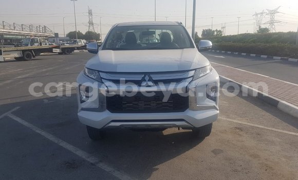 Buy Import Mitsubishi L200 White Car in Import - Dubai in Ethiopia Buy Import Mitsubishi L200 White Car in Import - Dubai in Ethiopia