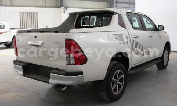 Buy Import Toyota Hilux White Car in Import - Dubai in Ethiopia Buy Import Toyota Hilux White Car in Import - Dubai in Ethiopia