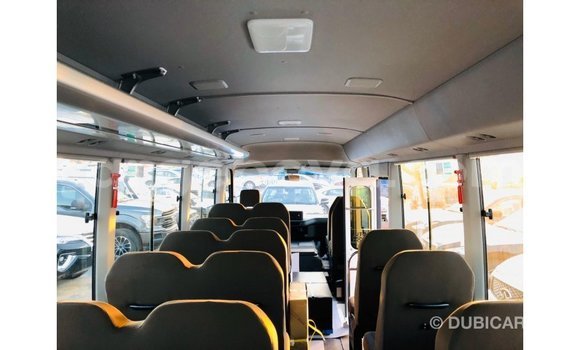 Acheter Import Voiture Toyota Coaster Blanc à Import - Dubai, Ethiopie Acheter Import Voiture Toyota Coaster Blanc à Import - Dubai, Ethiopie