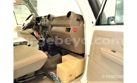 Buy Import Toyota Land Cruiser White Car in Import - Dubai in Ethiopia Buy Import Toyota Land Cruiser White Car in Import - Dubai in Ethiopia