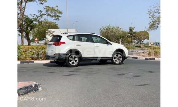 ይግዙ Imported Toyota HiAce ነጭ የጭነት መኪና በ Import - Dubai በ ኢትዮጵያ ይግዙ Imported Toyota HiAce ነጭ የጭነት መኪና በ Import - Dubai በ ኢትዮጵያ