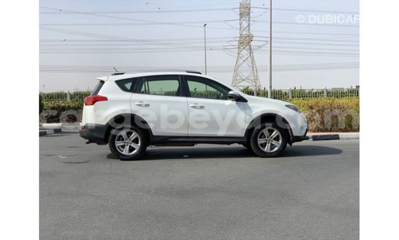 ይግዙ Imported Toyota HiAce ነጭ የጭነት መኪና በ Import - Dubai በ ኢትዮጵያ ይግዙ Imported Toyota HiAce ነጭ የጭነት መኪና በ Import - Dubai በ ኢትዮጵያ