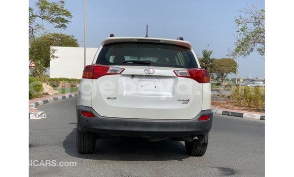 ይግዙ Imported Toyota HiAce ነጭ የጭነት መኪና በ Import - Dubai በ ኢትዮጵያ ይግዙ Imported Toyota HiAce ነጭ የጭነት መኪና በ Import - Dubai በ ኢትዮጵያ