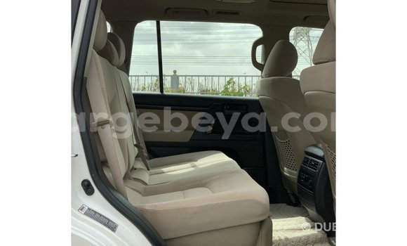 Buy Import Toyota Land Cruiser White Car in Import - Dubai in Ethiopia Buy Import Toyota Land Cruiser White Car in Import - Dubai in Ethiopia