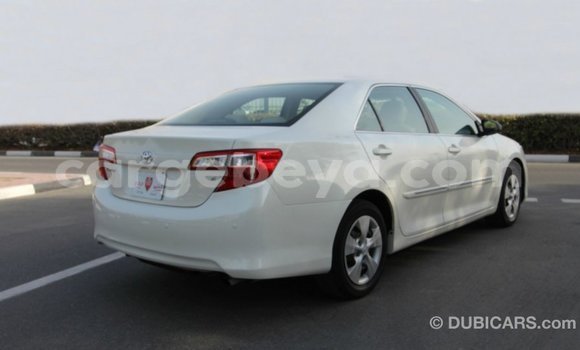 ይግዙ Imported Toyota Camry ነጭ መኪና በ Import - Dubai በ ኢትዮጵያ ይግዙ Imported Toyota Camry ነጭ መኪና በ Import - Dubai በ ኢትዮጵያ