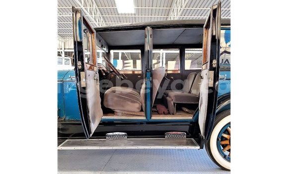 Buy Import Buick Electra Blue Car in Import - Dubai in Ethiopia Buy Import Buick Electra Blue Car in Import - Dubai in Ethiopia