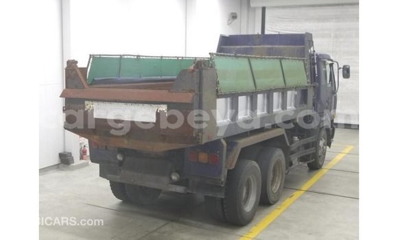 Buy Import Nissan Evalia Blue Truck in Import - Dubai in Ethiopia Buy Import Nissan Evalia Blue Truck in Import - Dubai in Ethiopia