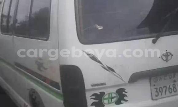 Buy Used Toyota Dolphin White Car in Addis–Ababa in Ethiopia Buy Used Toyota Dolphin White Car in Addis–Ababa in Ethiopia