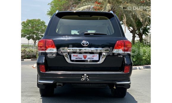ይግዙ Imported Toyota Land Cruiser ጥቁር መኪና በ Import - Dubai በ ኢትዮጵያ ይግዙ Imported Toyota Land Cruiser ጥቁር መኪና በ Import - Dubai በ ኢትዮጵያ