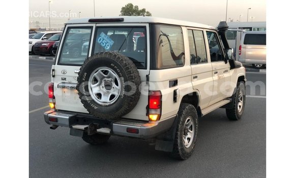Buy Import Toyota Land Cruiser White Car in Import - Dubai in Ethiopia Buy Import Toyota Land Cruiser White Car in Import - Dubai in Ethiopia