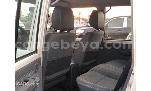 Buy Import Toyota Land Cruiser White Car in Import - Dubai in Ethiopia Buy Import Toyota Land Cruiser White Car in Import - Dubai in Ethiopia
