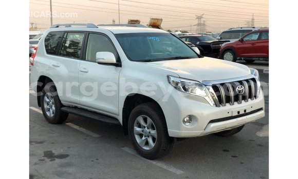Acheter Import Voiture Toyota Prado Blanc à Import - Dubai, Ethiopie Acheter Import Voiture Toyota Prado Blanc à Import - Dubai, Ethiopie