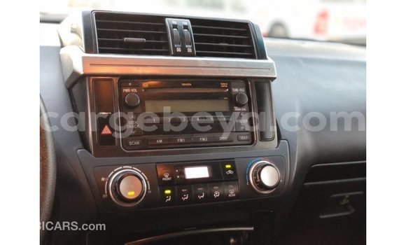 Acheter Import Voiture Toyota Prado Blanc à Import - Dubai, Ethiopie Acheter Import Voiture Toyota Prado Blanc à Import - Dubai, Ethiopie