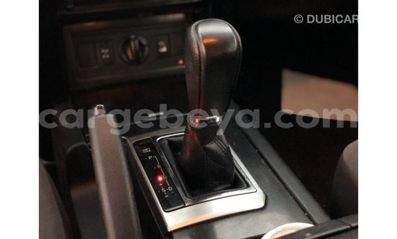 Acheter Import Voiture Toyota Prado Blanc à Import - Dubai, Ethiopie Acheter Import Voiture Toyota Prado Blanc à Import - Dubai, Ethiopie