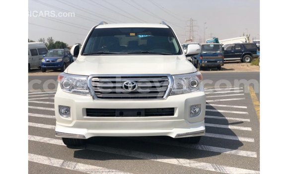 Buy Import Toyota Land Cruiser White Car in Import - Dubai in Ethiopia Buy Import Toyota Land Cruiser White Car in Import - Dubai in Ethiopia