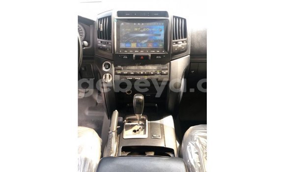 Buy Import Toyota Land Cruiser White Car in Import - Dubai in Ethiopia Buy Import Toyota Land Cruiser White Car in Import - Dubai in Ethiopia