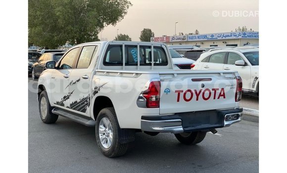 Acheter Import Voiture Toyota Hilux Blanc à Import - Dubai, Ethiopie Acheter Import Voiture Toyota Hilux Blanc à Import - Dubai, Ethiopie