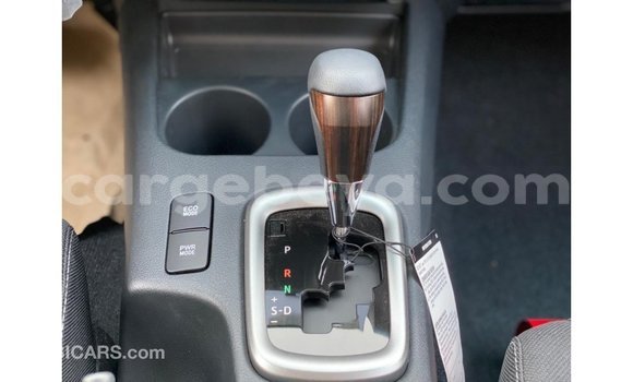 Acheter Import Voiture Toyota Hilux Blanc à Import - Dubai, Ethiopie Acheter Import Voiture Toyota Hilux Blanc à Import - Dubai, Ethiopie