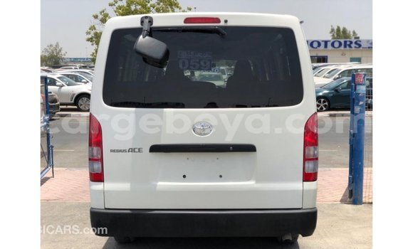 Buy Import Toyota DA White Truck in Import - Dubai in Ethiopia Buy Import Toyota DA White Truck in Import - Dubai in Ethiopia