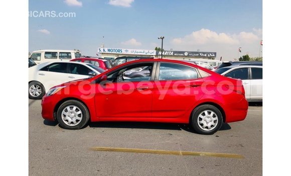 Acheter Import Voiture Hyundai Accent Rouge à Import - Dubai, Ethiopie Acheter Import Voiture Hyundai Accent Rouge à Import - Dubai, Ethiopie
