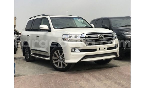Buy Import Toyota Land Cruiser White Car in Import - Dubai in Ethiopia Buy Import Toyota Land Cruiser White Car in Import - Dubai in Ethiopia