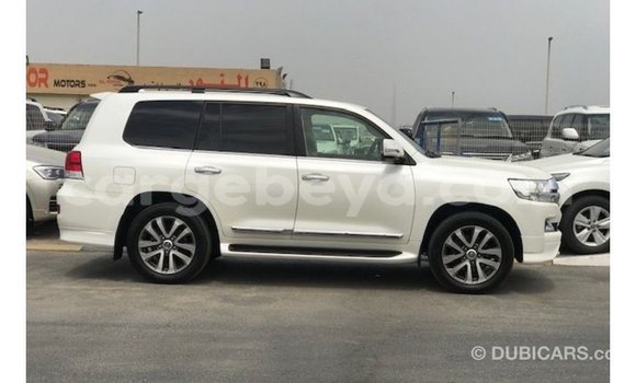 Buy Import Toyota Land Cruiser White Car in Import - Dubai in Ethiopia Buy Import Toyota Land Cruiser White Car in Import - Dubai in Ethiopia