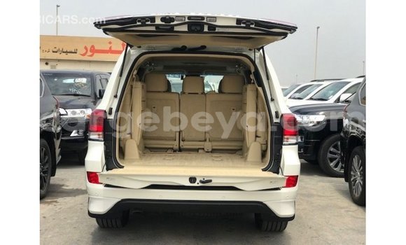 Buy Import Toyota Land Cruiser White Car in Import - Dubai in Ethiopia Buy Import Toyota Land Cruiser White Car in Import - Dubai in Ethiopia
