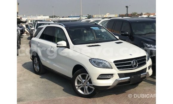 Buy Import Mercedes-Benz 190 White Car in Import - Dubai in Ethiopia Buy Import Mercedes-Benz 190 White Car in Import - Dubai in Ethiopia