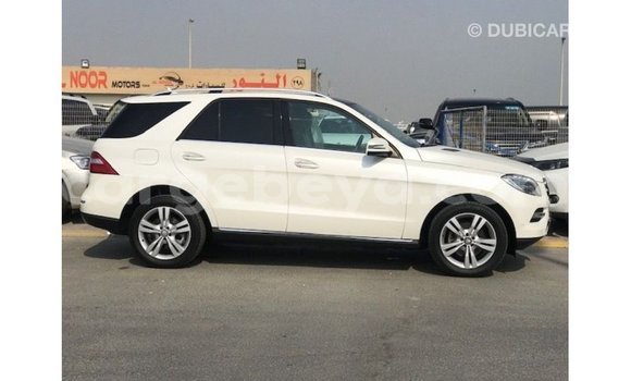 Buy Import Mercedes-Benz 190 White Car in Import - Dubai in Ethiopia Buy Import Mercedes-Benz 190 White Car in Import - Dubai in Ethiopia