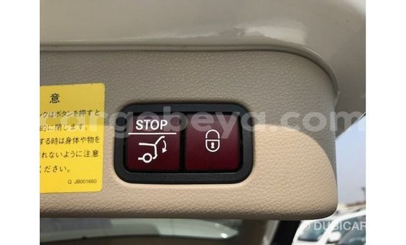 Buy Import Mercedes-Benz 190 White Car in Import - Dubai in Ethiopia Buy Import Mercedes-Benz 190 White Car in Import - Dubai in Ethiopia