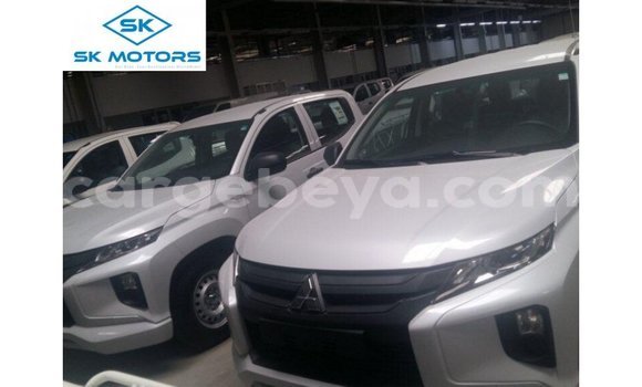Buy Import Mitsubishi L200 White Car in Import - Dubai in Ethiopia Buy Import Mitsubishi L200 White Car in Import - Dubai in Ethiopia