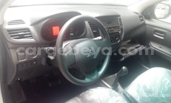 Buy Import Mitsubishi L200 White Car in Import - Dubai in Ethiopia Buy Import Mitsubishi L200 White Car in Import - Dubai in Ethiopia