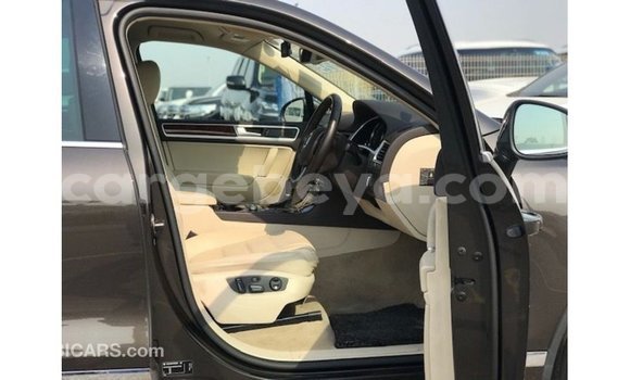 ይግዙ Imported Volkswagen Touareg ብናማ መኪና በ Import - Dubai በ ኢትዮጵያ ይግዙ Imported Volkswagen Touareg ብናማ መኪና በ Import - Dubai በ ኢትዮጵያ