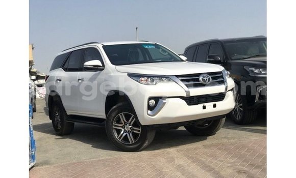 ይግዙ Imported Toyota Fortuner ነጭ መኪና በ Import - Dubai በ ኢትዮጵያ ይግዙ Imported Toyota Fortuner ነጭ መኪና በ Import - Dubai በ ኢትዮጵያ