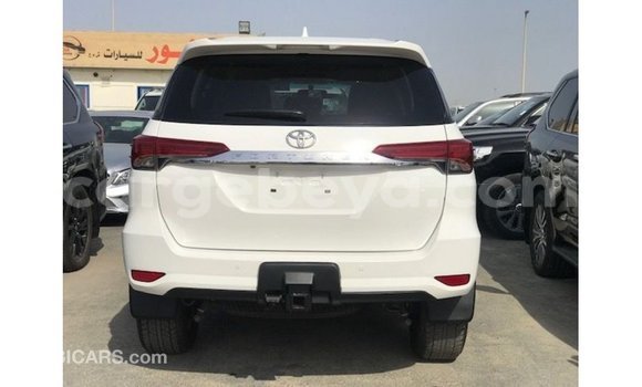 ይግዙ Imported Toyota Fortuner ነጭ መኪና በ Import - Dubai በ ኢትዮጵያ ይግዙ Imported Toyota Fortuner ነጭ መኪና በ Import - Dubai በ ኢትዮጵያ