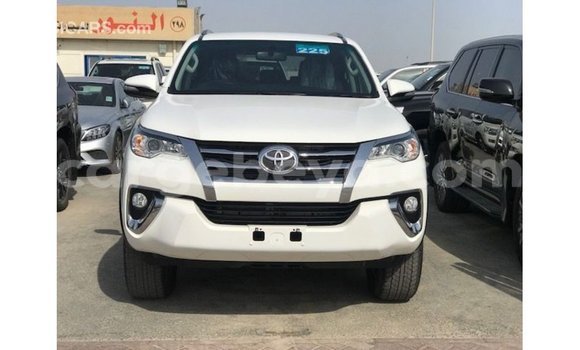 ይግዙ Imported Toyota Fortuner ነጭ መኪና በ Import - Dubai በ ኢትዮጵያ ይግዙ Imported Toyota Fortuner ነጭ መኪና በ Import - Dubai በ ኢትዮጵያ