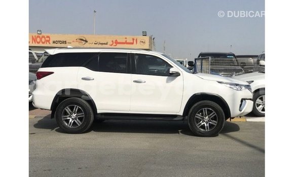 ይግዙ Imported Toyota Fortuner ነጭ መኪና በ Import - Dubai በ ኢትዮጵያ ይግዙ Imported Toyota Fortuner ነጭ መኪና በ Import - Dubai በ ኢትዮጵያ
