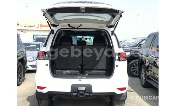 ይግዙ Imported Toyota Fortuner ነጭ መኪና በ Import - Dubai በ ኢትዮጵያ ይግዙ Imported Toyota Fortuner ነጭ መኪና በ Import - Dubai በ ኢትዮጵያ