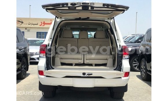 Buy Import Toyota Land Cruiser White Car in Import - Dubai in Ethiopia Buy Import Toyota Land Cruiser White Car in Import - Dubai in Ethiopia