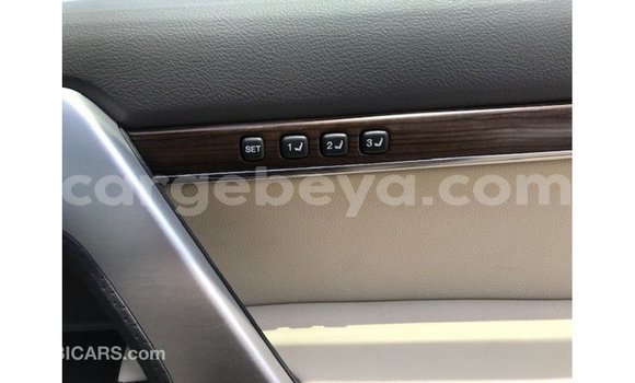 Buy Import Toyota Land Cruiser White Car in Import - Dubai in Ethiopia Buy Import Toyota Land Cruiser White Car in Import - Dubai in Ethiopia