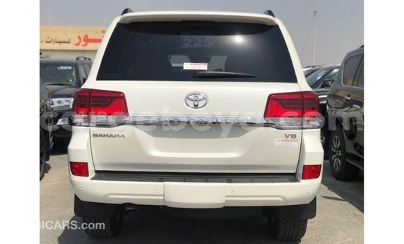Buy Import Toyota Land Cruiser White Car in Import - Dubai in Ethiopia Buy Import Toyota Land Cruiser White Car in Import - Dubai in Ethiopia