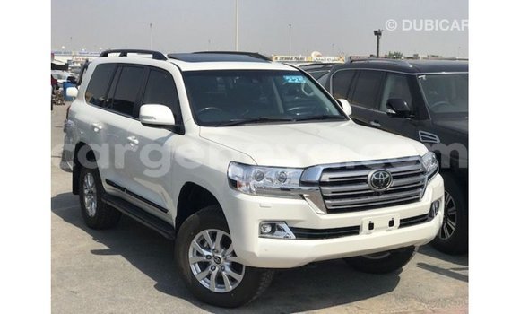 Buy Import Toyota Land Cruiser White Car in Import - Dubai in Ethiopia Buy Import Toyota Land Cruiser White Car in Import - Dubai in Ethiopia