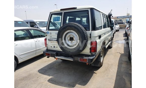 Buy Import Toyota Land Cruiser White Car in Import - Dubai in Ethiopia Buy Import Toyota Land Cruiser White Car in Import - Dubai in Ethiopia
