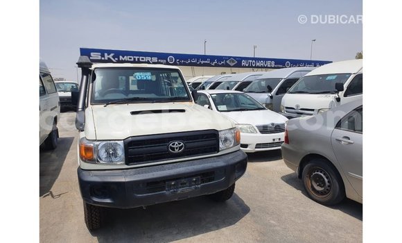 Buy Import Toyota Land Cruiser White Car in Import - Dubai in Ethiopia Buy Import Toyota Land Cruiser White Car in Import - Dubai in Ethiopia