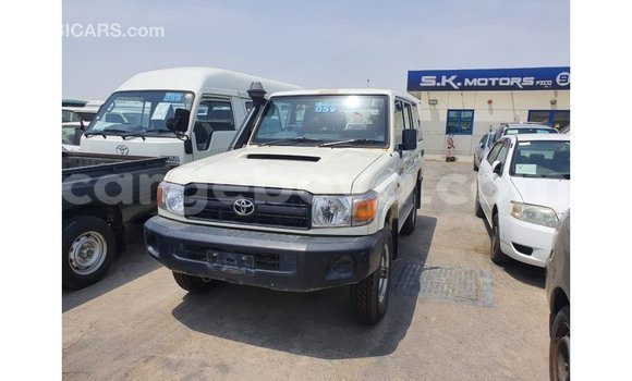 Buy Import Toyota Land Cruiser White Car in Import - Dubai in Ethiopia Buy Import Toyota Land Cruiser White Car in Import - Dubai in Ethiopia