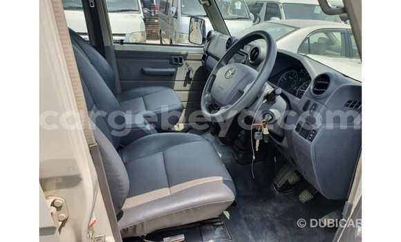 Buy Import Toyota Land Cruiser White Car in Import - Dubai in Ethiopia Buy Import Toyota Land Cruiser White Car in Import - Dubai in Ethiopia